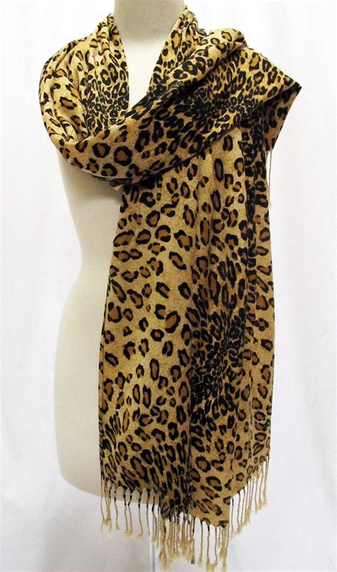 Leopard Print Pashmina .